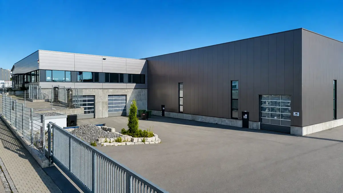 Denkendorf: warehouse and yard.